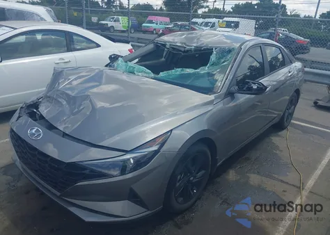 2023 Hyundai Elantra Sel from USA, damaged, VIN KMHLM4AG0PU479488